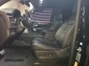 ✅ 2023 Chevrolet Suburban RST • VIN: 1GNSCEKD0PR190408 • Lot: 47892105. Wystawiony na Copart z przebiegiem 73 200 mil. Bezpłatny archiwum sprzedaży aukcyjnych z USA i szczegółowy raport historii pojazdu na DreamBid. Zdjęcie 7.