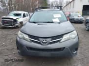 ✅ 2015 Toyota RAV4 LE • VIN: 2T3BFREV5FW385351 • Lot: 42018128. Listed on IAAI with 176,818 mi. Free auction sales archive from the USA and detailed vehicle history report at DreamBid. Image 6.