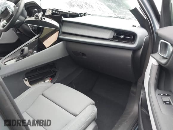 ✅ 2022 Polestar 2 • VIN: LPSED3KA1NL059476 • Lot: 42034791. Wystawiony na IAAI z przebiegiem Nie podano. Bezpłatny archiwum sprzedaży aukcyjnych z USA i szczegółowy raport historii pojazdu na DreamBid. Zdjęcie 5.