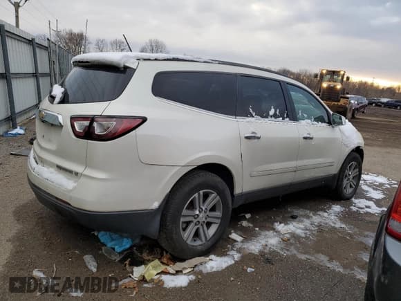 ✅ 2015 Chevrolet Traverse LT • VIN: 1GNKRGKD3FJ330460 • Лот: 89517755. Опубликован ранее на Copart с пробегом Не указан. Бесплатный доступ к архиву аукционных продаж из США и подробный отчёт об истории автомобиля на DreamBid. Изображение 3.