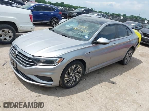 ✅ 2020 Volkswagen Jetta SEL • VIN: 3VWEB7BU4LM010179 • Lot: 42115470. Listed on IAAI with 51,214 mi. Free auction sales archive from the USA and detailed vehicle history report at DreamBid. Image 17.