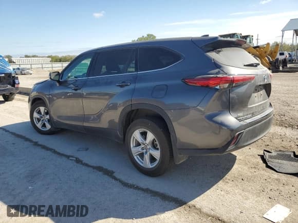 ✅ 2022 Toyota Highlander Hybrid LE • VIN: 5TDBBRCH2NS562169 • Лот: 85784915. Опубликован ранее на Copart с пробегом 74 689 миль. Бесплатный доступ к архиву аукционных продаж из США и подробный отчёт об истории автомобиля на DreamBid. Изображение 2.