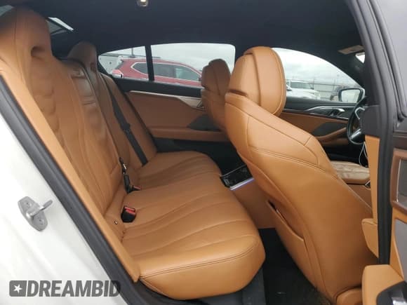 ✅ 2022 BMW 8 Series 840i • VIN: WBAGV4C01NCJ30083 • Лот: 81356084. Опубликован ранее на Copart с пробегом 61 868 миль. Бесплатный доступ к архиву аукционных продаж из США и подробный отчёт об истории автомобиля на DreamBid. Изображение 10.