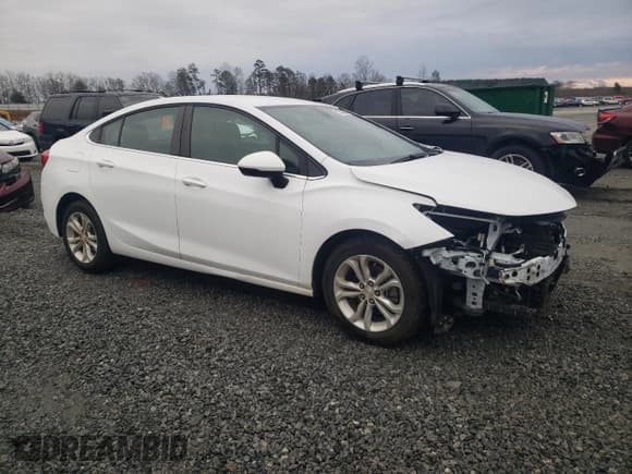 ✅ 2019 Chevrolet Cruze LT • VIN: 1G1BE5SM7K7123224 • Lot: 37366843. Listed on Copart with 108,384 mi. Free auction sales archive from the USA and detailed vehicle history report at DreamBid. Image 4.