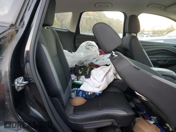 ✅ 2015 Ford Escape S • VIN: 1FMCU0F78FUC18982 • Lot: 90251545. Listed on Copart with 105,564 mi. Free auction sales archive from the USA and detailed vehicle history report at DreamBid. Image 11.