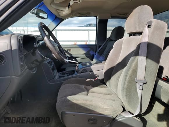 ✅ 2003 Chevrolet Silverado 1500 LS • VIN: 2GCEK19T331257522 • Лот: 75418944. Опубликован ранее на Copart с пробегом 184 586 миль. Бесплатный доступ к архиву аукционных продаж из США и подробный отчёт об истории автомобиля на DreamBid. Изображение 7.