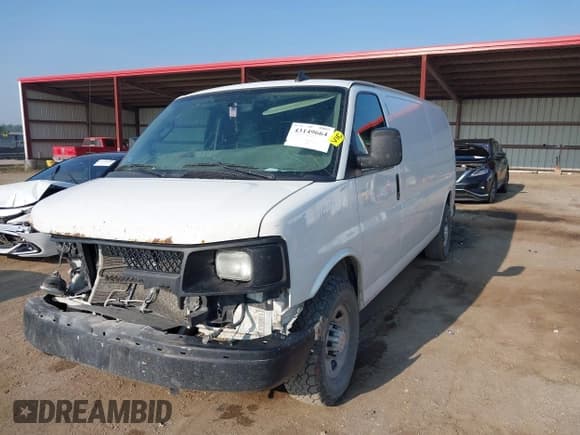 ✅ 2017 Chevrolet Express Cargo • VIN: 1GCWGBFF1H1136625 • Lot: 43149664. Listed on IAAI with 207,694 mi. Free auction sales archive from the USA and detailed vehicle history report at DreamBid. Image 2.