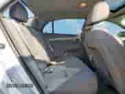 2012 Chevrolet Malibu 1LT z VIN 1G1ZC5EU6CF116093, wystawiony jako Copart lot #80727035 z przebiegiem 260 021 mil mil oraz Szkoda całkowita • Salvage title. Historia ofert i sprzedaży dostępna na DreamBid. Obrazek 10.