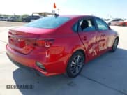 ✅ 2024 Kia Forte LXS • VIN: 3KPF24AD9RE768884 • Lot: 43324097. Wystawiony na IAAI z przebiegiem 15 257 mil. Bezpłatny archiwum sprzedaży aukcyjnych z USA i szczegółowy raport historii pojazdu na DreamBid. Zdjęcie 4.