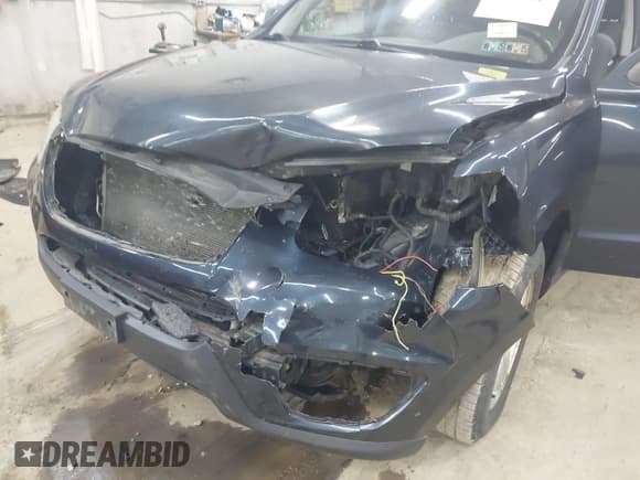 ✅ 2012 Hyundai Santa Fe GLS • VIN: 5XYZGDAG2CG096251 • Lot: 43510082. Listed on IAAI with 160,994 mi. Free auction sales archive from the USA and detailed vehicle history report at DreamBid. Image 6.