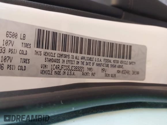 ✅ 2018 Jeep Grand Cherokee High Altitude • VIN: 1C4RJFCG5JC393221 • Lot: 43314905. Listed on IAAI with 125,252 mi. Free auction sales archive from the USA and detailed vehicle history report at DreamBid. Image 9.