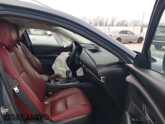 ✅ 2023 Mazda CX-30 S Carbon Edition • VIN: 3MVDMBCM0PM532449 • Lot: 41799255. Listed on IAAI with 60,604 mi. Free auction sales archive from the USA and detailed vehicle history report at DreamBid. Image 5.