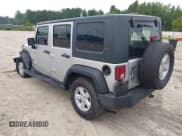 ✅ 2008 Jeep Wrangler Unlimited X • VIN: 1J4GA39148L526953 • Lot: 42924847. Wystawiony na IAAI z przebiegiem 155 722 mil. Bezpłatny archiwum sprzedaży aukcyjnych z USA i szczegółowy raport historii pojazdu na DreamBid. Zdjęcie 3.