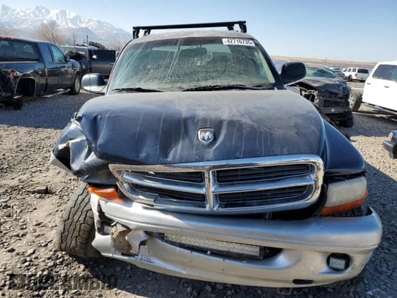 ✅ 2002 Dodge Dakota SLT • VIN: 1B7HG48N22S646167 • Lot: 42716735. Wystawiony na Copart z przebiegiem 184 598 mil. Bezpłatny archiwum sprzedaży aukcyjnych z USA i szczegółowy raport historii pojazdu na DreamBid. Zdjęcie 5.