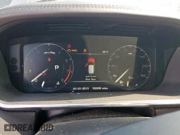 ✅ 2015 Land Rover Range Rover • VIN: SALGR2VF4FA211758 • Lot: 58521825. Listed on Copart with 102,295 mi. Free auction sales archive from the USA and detailed vehicle history report at DreamBid. Image 9.