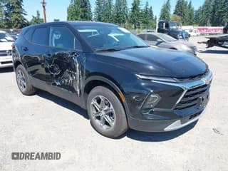 ✅ 2025 Chevrolet Blazer LT • VIN: 3GNKBHR4XSS147064 • Lot: 42832284. Wystawiony na IAAI z przebiegiem 12 747 mil. Bezpłatny archiwum sprzedaży aukcyjnych z USA i szczegółowy raport historii pojazdu na DreamBid. Zdjęcie 1.