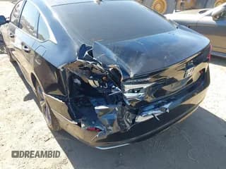 ✅ 2019 Honda Accord EX • VIN: 1HGCV1F4XKA174977 • Lot: 43563942. Wystawiony na IAAI z przebiegiem 162 211 mil. Bezpłatny archiwum sprzedaży aukcyjnych z USA i szczegółowy raport historii pojazdu na DreamBid. Zdjęcie 6.