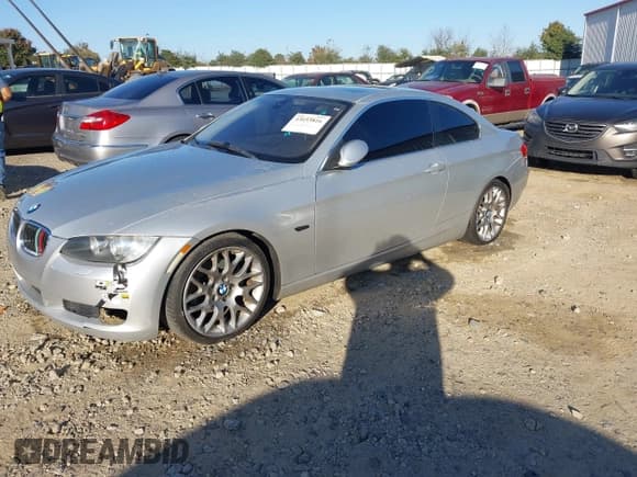 ✅ 2008 BMW 3 Series 328i • VIN: WBAWB33538P135485 • Lot: 43693816. Listed on IAAI with 147,972 mi. Free auction sales archive from the USA and detailed vehicle history report at DreamBid. Image 2.