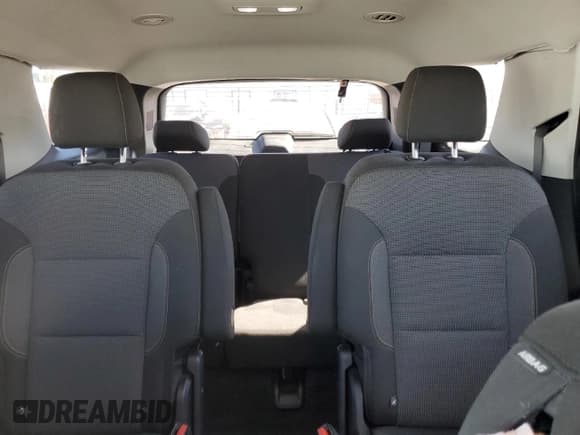 ✅ 2020 Chevrolet Traverse LT Cloth • VIN: 1GNERGKW6LJ297299 • Lot: 81789495. Wystawiony na Copart z przebiegiem 94 825 mil. Bezpłatny archiwum sprzedaży aukcyjnych z USA i szczegółowy raport historii pojazdu na DreamBid. Zdjęcie 10.