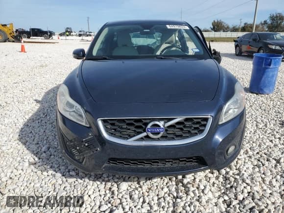 ✅ 2012 Volvo C30 • VIN: YV1672MKXC2271423 • Lot: 84919024. Listed on Copart with 71,755 mi. Free auction sales archive from the USA and detailed vehicle history report at DreamBid. Image 5.