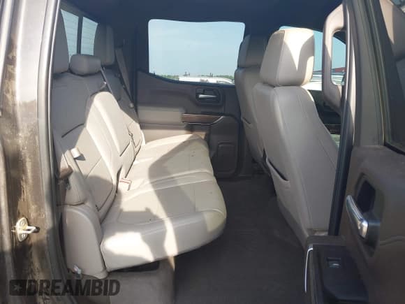 ✅ 2022 Chevrolet Silverado 1500 RST • VIN: 1GCUYEED5NZ126800 • Лот: 42528225. Опубликован ранее на IAAI с пробегом 77 824 миль. Бесплатный доступ к архиву аукционных продаж из США и подробный отчёт об истории автомобиля на DreamBid. Изображение 8.