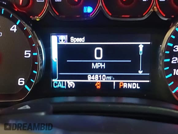 ✅ 2019 Chevrolet Silverado 1500 LT • VIN: 2GCVKPEC4K1201886 • Lot: 43135900. Wystawiony na IAAI z przebiegiem 94 810 mil. Bezpłatny archiwum sprzedaży aukcyjnych z USA i szczegółowy raport historii pojazdu na DreamBid. Zdjęcie 16.