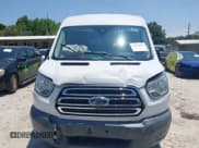 ✅ 2017 Ford Transit XL • VIN: 1FBAX2CM1HKA64904 • Lot: 42394722. Wystawiony na IAAI z przebiegiem 71 864 mil. Bezpłatny archiwum sprzedaży aukcyjnych z USA i szczegółowy raport historii pojazdu na DreamBid. Zdjęcie 12.