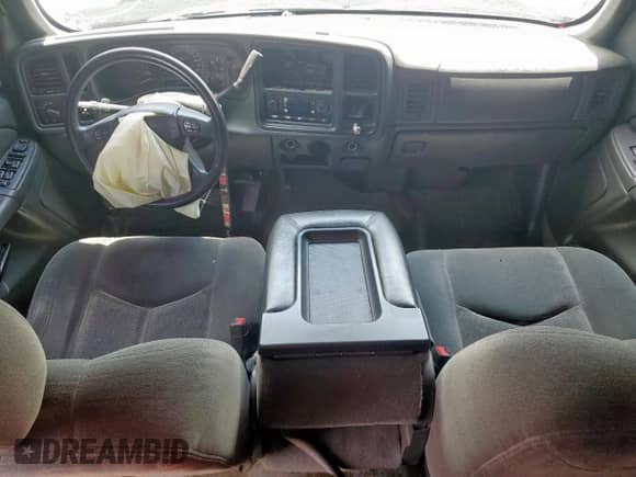 ✅ 2004 Chevrolet Silverado 1500 LS • VIN: 2GCEC13TX41247187 • Лот: 61547835. Опубликован ранее на Copart с пробегом 175 451 миль. Бесплатный доступ к архиву аукционных продаж из США и подробный отчёт об истории автомобиля на DreamBid. Изображение 8.