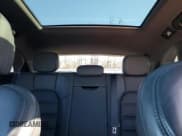 ✅ 2022 Porsche Macan • VIN: WP1AA2A51NLB04069 • Lot: 92630095. Wystawiony na Copart z przebiegiem 19 558 mil. Bezpłatny archiwum sprzedaży aukcyjnych z USA i szczegółowy raport historii pojazdu na DreamBid. Zdjęcie 10.