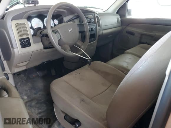 ✅ 2005 Dodge 2500 ST • VIN: 3D7KS26D15G806379 • Lot: 60137585. Wystawiony na Copart z przebiegiem 122 103 mil. Bezpłatny archiwum sprzedaży aukcyjnych z USA i szczegółowy raport historii pojazdu na DreamBid. Zdjęcie 8.