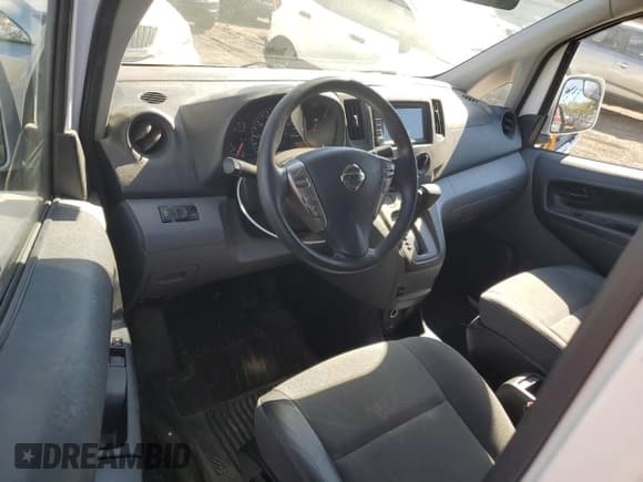 ✅ 2020 Nissan NV200 SV • VIN: 3N6CM0KN3LK692629 • Lot: 81897665. Wystawiony na Copart z przebiegiem 99 410 mil. Bezpłatny archiwum sprzedaży aukcyjnych z USA i szczegółowy raport historii pojazdu na DreamBid. Zdjęcie 8.