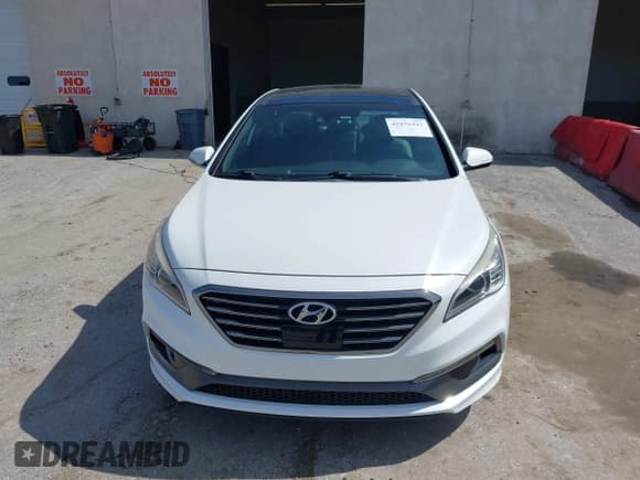 ✅ 2015 Hyundai Sonata Sport • VIN: 5NPE34AB4FH116995 • Lot: 41876442. Wystawiony na IAAI z przebiegiem 54 665 mil. Bezpłatny archiwum sprzedaży aukcyjnych z USA i szczegółowy raport historii pojazdu na DreamBid. Zdjęcie 12.