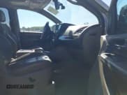 ✅ 2013 Chrysler Town & Country Limited • VIN: 2C4RC1GG1DR682485 • Лот: 43573940. Опубликован ранее на IAAI с пробегом 241 210 миль. Бесплатный доступ к архиву аукционных продаж из США и подробный отчёт об истории автомобиля на DreamBid. Изображение 5.