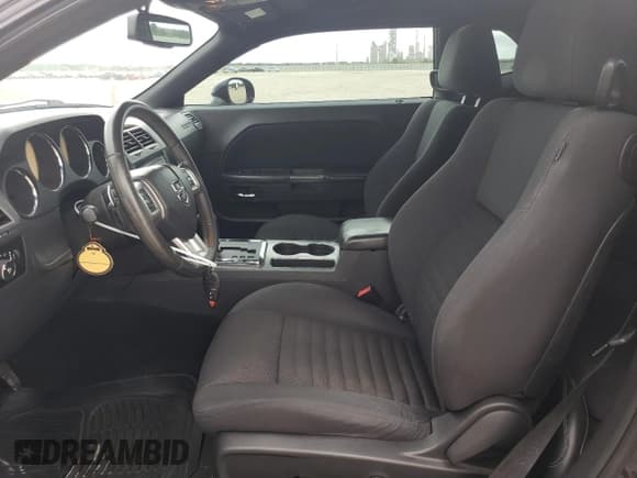 ✅ 2012 Dodge Challenger R/T • VIN: 2C3CDYBT6CH100759 • Lot: 81157394. Wystawiony na Copart z przebiegiem 106 243 mil. Bezpłatny archiwum sprzedaży aukcyjnych z USA i szczegółowy raport historii pojazdu na DreamBid. Zdjęcie 7.