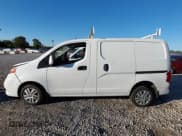 ✅ 2021 Nissan NV200 SV • VIN: 3N6CM0KN5MK702062 • Lot: 43495706. Wystawiony na IAAI z przebiegiem 68 194 mil. Bezpłatny archiwum sprzedaży aukcyjnych z USA i szczegółowy raport historii pojazdu na DreamBid. Zdjęcie 14.