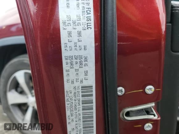 ✅ 2019 Jeep Cherokee Limited • VIN: 1C4PJMDX2KD351644 • Lot: 55342865. Listed on Copart with 65,570 mi. Free auction sales archive from the USA and detailed vehicle history report at DreamBid. Image 12.