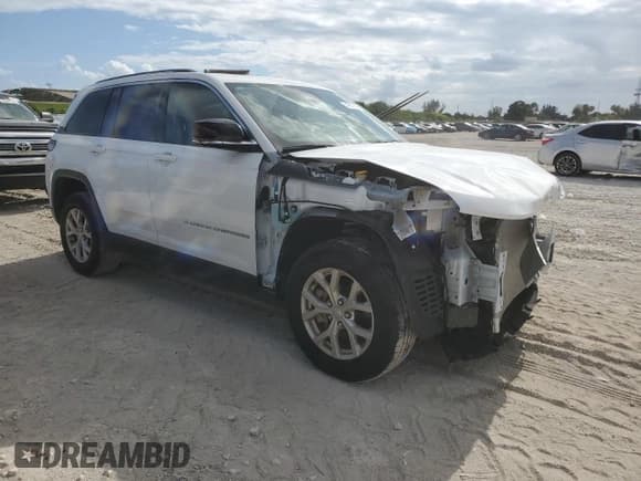 ✅ 2024 Jeep Grand Cherokee Limited • VIN: 1C4RJGBG1RC707837 • Lot: 54853335. Listed on Copart with 12,364 mi. Free auction sales archive from the USA and detailed vehicle history report at DreamBid. Image 4.