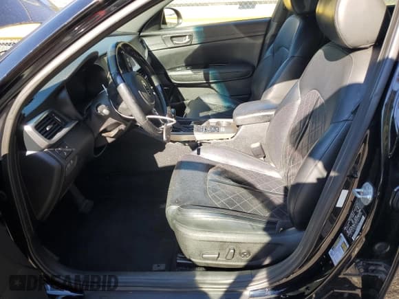 ✅ 2019 Kia Optima SX • VIN: 5XXGV4L21KG314648 • Lot: 85826715. Wystawiony na Copart z przebiegiem 117 522 mil. Bezpłatny archiwum sprzedaży aukcyjnych z USA i szczegółowy raport historii pojazdu na DreamBid. Zdjęcie 7.