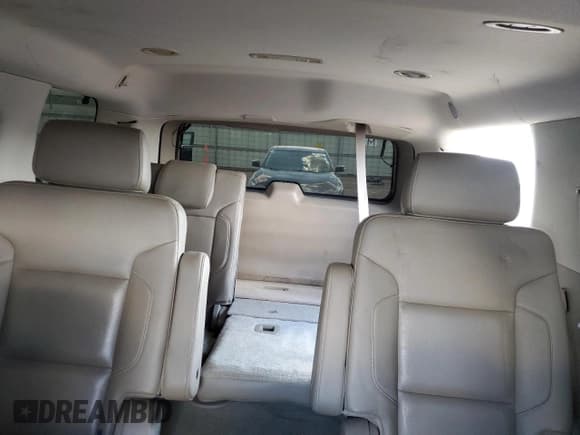 ✅ 2016 Chevrolet Tahoe LTZ • VIN: 1GNSKCKC7GR161521 • Лот: 70544905. Опубликован ранее на Copart с пробегом Не указан. Бесплатный доступ к архиву аукционных продаж из США и подробный отчёт об истории автомобиля на DreamBid. Изображение 10.