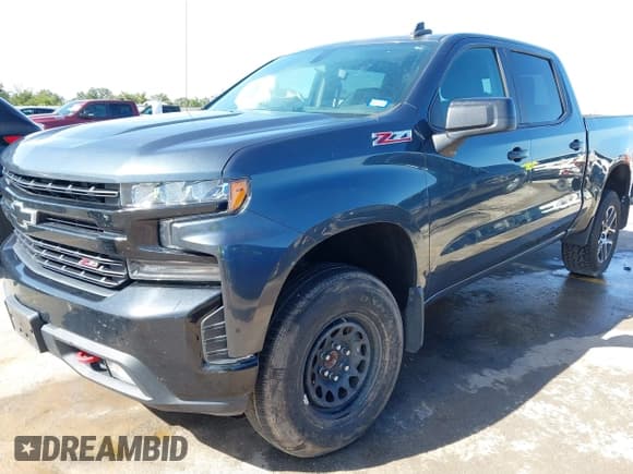 ✅ 2019 Chevrolet Silverado 1500 LT Trail Boss • VIN: 1GCPYFED1KZ366585 • Lot: 42853574. Wystawiony na IAAI z przebiegiem 102 469 mil. Bezpłatny archiwum sprzedaży aukcyjnych z USA i szczegółowy raport historii pojazdu na DreamBid. Zdjęcie 2.