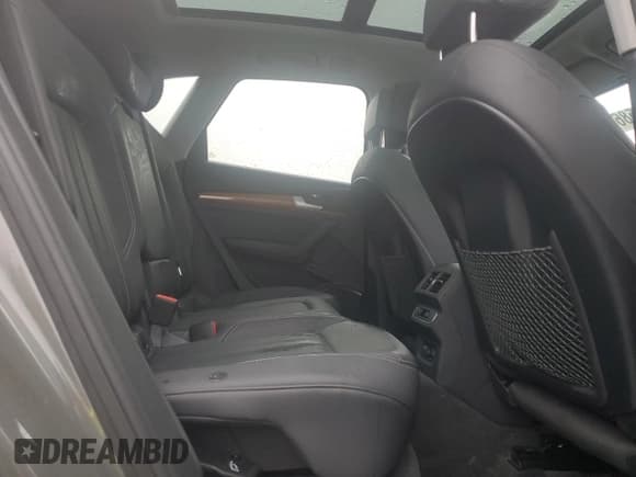 ✅ 2023 Audi Q5 S line Premium • VIN: WA1GAAFY2P2033802 • Lot: 85867065. Wystawiony na Copart z przebiegiem 35 325 mil. Bezpłatny archiwum sprzedaży aukcyjnych z USA i szczegółowy raport historii pojazdu na DreamBid. Zdjęcie 11.