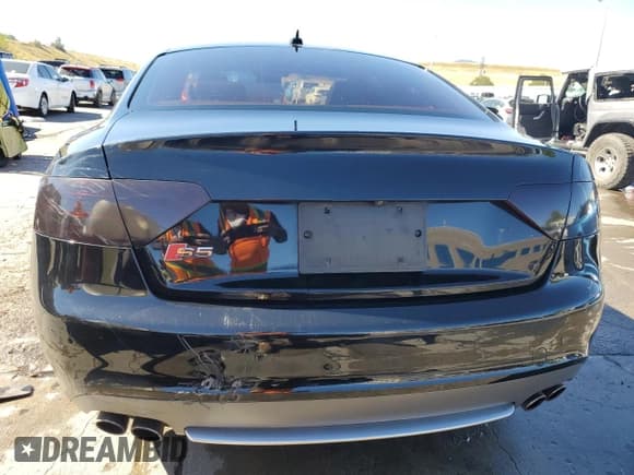 ✅ 2010 Audi S5 Premium Plus • VIN: WAUCVAFR4AA022490 • Lot: 72968184. Listed on Copart with 119,458 mi. Free auction sales archive from the USA and detailed vehicle history report at DreamBid. Image 6.