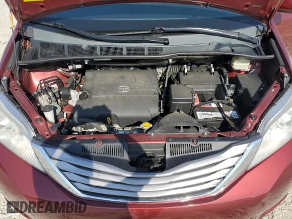 ✅ 2015 Toyota Sienna XLE • VIN: 5TDYK3DC9FS617213 • Lot: 91517655. Listed on Copart with 104,457 mi. Free auction sales archive from the USA and detailed vehicle history report at DreamBid. Image 12.