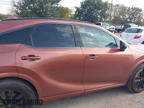 ✅ 2024 Lexus RX 500h F Sport Performance • VIN: 2T2BCMEA8RC014297 • Лот: 40790867. Опубликован ранее на IAAI с пробегом 8 417 миль. Бесплатный доступ к архиву аукционных продаж из США и подробный отчёт об истории автомобиля на DreamBid. Изображение 14.