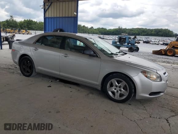 ✅ 2012 Chevrolet Malibu 1FL • VIN: 1G1ZA5EU8CF215620 • Lot: 66086225. Listed on Copart with 204,435 mi. Free auction sales archive from the USA and detailed vehicle history report at DreamBid. Image 4.