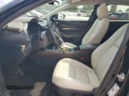 ✅ 2023 Mazda CX-30 Premium • VIN: 3MVDMBDY2PM503035 • Lot: 80368565. Wystawiony na Copart z przebiegiem 51 174 mil. Bezpłatny archiwum sprzedaży aukcyjnych z USA i szczegółowy raport historii pojazdu na DreamBid. Zdjęcie 7.