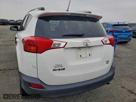 ✅ 2013 Toyota RAV4 XLE • VIN: JTMRFREV3DD005030 • Лот: 93652725. Опубликован ранее на Copart с пробегом 152 140 миль. Бесплатный доступ к архиву аукционных продаж из США и подробный отчёт об истории автомобиля на DreamBid. Изображение 6.