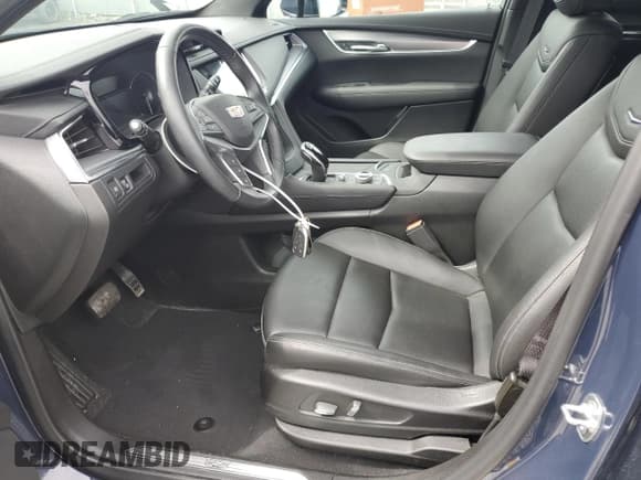 ✅ 2024 Cadillac XT5 AWD Luxury • VIN: 1GYKNBR48RZ730270 • Lot: 71983655. Wystawiony na Copart z przebiegiem 12 840 mil. Bezpłatny archiwum sprzedaży aukcyjnych z USA i szczegółowy raport historii pojazdu na DreamBid. Zdjęcie 7.