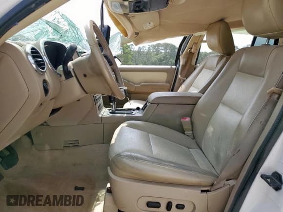 ✅ 2010 Ford Explorer Limited • VIN: 1FMEU7F81AUA32817 • Lot: 57295565. Wystawiony na Copart z przebiegiem 157 532 mil. Bezpłatny archiwum sprzedaży aukcyjnych z USA i szczegółowy raport historii pojazdu na DreamBid. Zdjęcie 7.