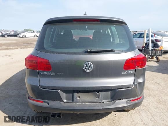 ✅ 2012 Volkswagen Tiguan LE • VIN: WVGAV7AXXCW004399 • Lot: 42316392. Listed on IAAI with 132,996 mi. Free auction sales archive from the USA and detailed vehicle history report at DreamBid. Image 17.